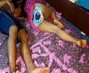 देसी लड़का सौतेली माँ के साथ बिस्तर साझा करता है फिर भुर चोदा from indian amma payan in