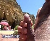 ejaculation et pipi sur une plage public from handjob at nude beach