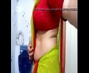 Desi bhabhi hot side boobs and tummy view in blouse for boyfriend 22 sec from bhabhi hot boobs down blouse nimal