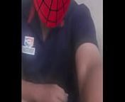 Spiderman muestra sus huevos from spiderman sex with his