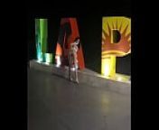 Latina hace Squird en Publico en La Paz from la paz