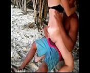 corno filma a namorada dando a bucetinha para outro na praia from wife beach