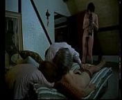 se&ntilde;ora necesitada busca j&oacute;ven bien dotado (1971) from película eroticas