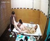 Threesome Ffm Blowjob and WaterBate Relax Bath Action from waterbed bouncing