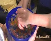 Young girl makes soft hanjob with lots of oil and water balls from 全球tk拉群认准tg@like404全球tk云控采集软件