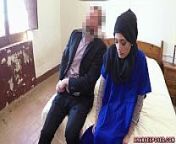 21 YEAR OLD REFUGEE IN MY HOTEL ROOM FOR SEX from marige sex arab tuni