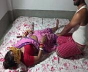 बीमार मालकिन को राजू नौकर ने मालिश करने के बाद चोदा from indian mistress kasturi feet