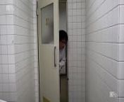 こくせんリターンズ 前編 ～トイレオナニーを覗いた 貞生徒の禊～ 1 from asian student blowjob in toilet