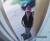 Pizza delivery girl fucks for cash on video from delivery case sex