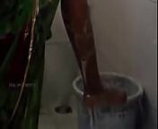 Indian Bhabi HOT Bathroom Scene Leaked from babhi hot potos