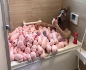 【個人撮影】総額100万円以上⁉︎ オナホール４００個で、オナホ風呂を作ってみた!Japanese Amateur Squirtmasturbation sexanal オナニストたけ from hentai huge cock mons