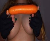 خود ارضایی با هویج کلفت - Carrot in pussy! from سکس دختر همرای سگ