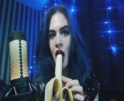 💞 ASMR BANANA LICKING I EATING 🍌🍌🍌 from asmr banana